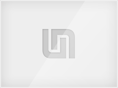 아이와 패들보드를 즐기는 사람들 03