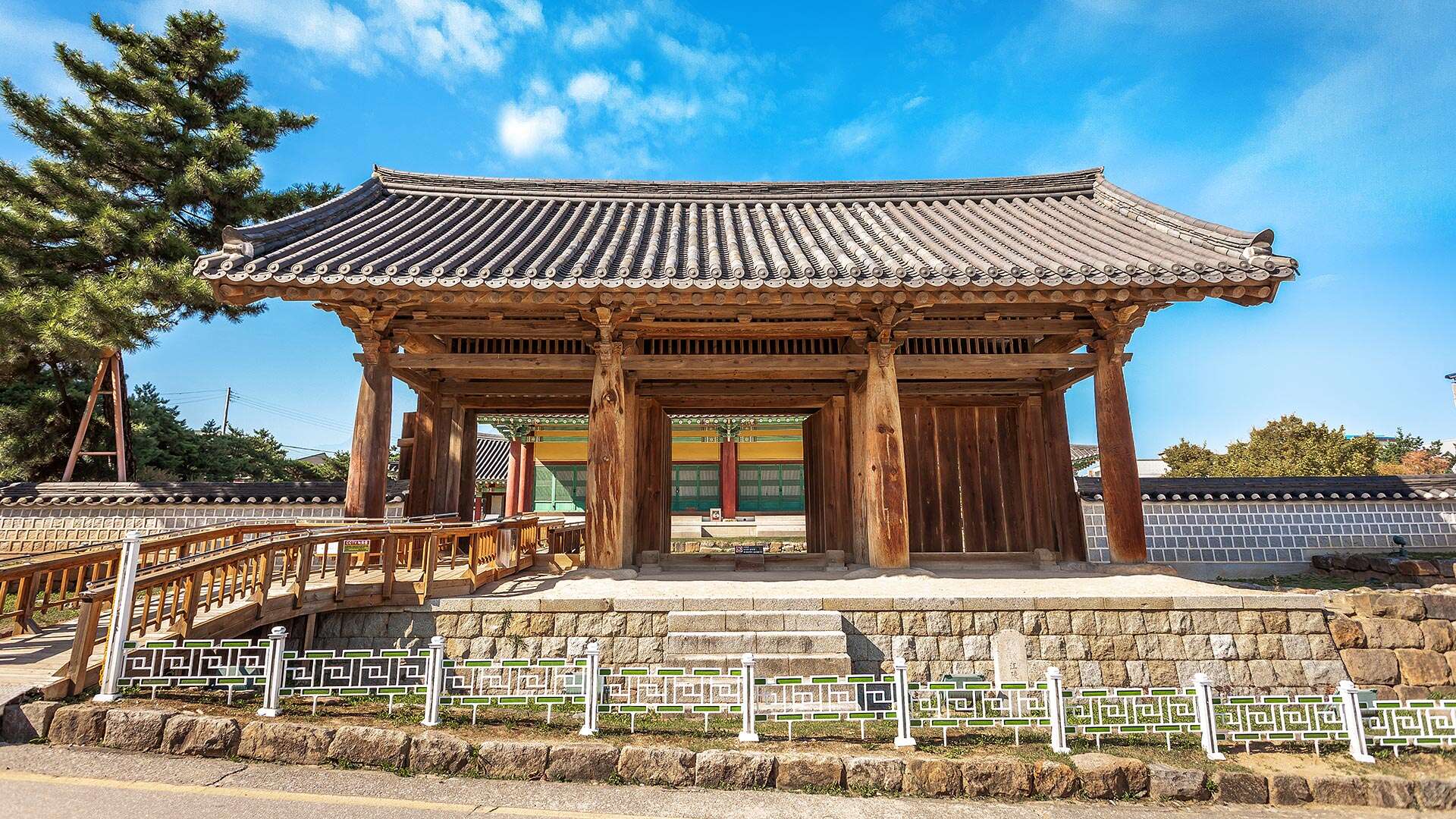 임영관삼문