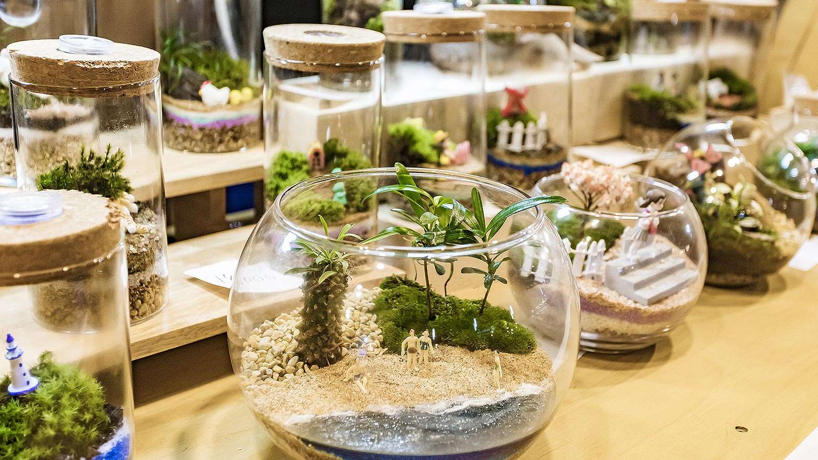 Wolhwa Street Park Night Market Stand Product's Night is<br>More Beautiful Than Its Day