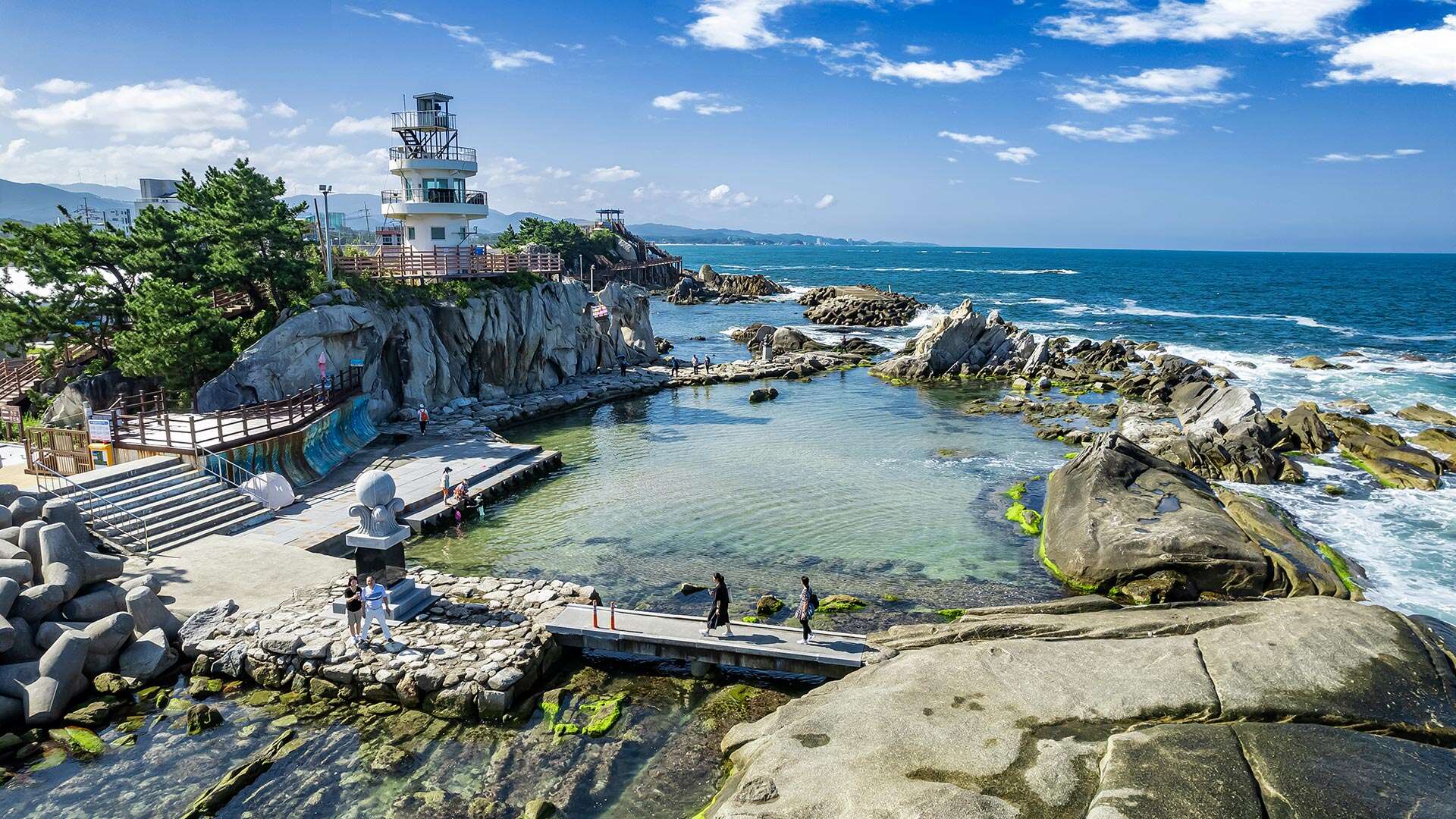Adeul Rocky Park 02 seen from above